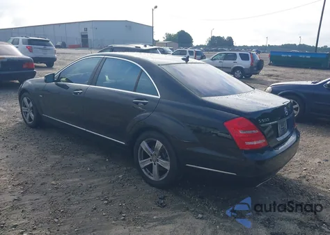 2012 Mercedes-Benz S 550 из США, поврежденный, VIN WDDNG7DB3CA448758